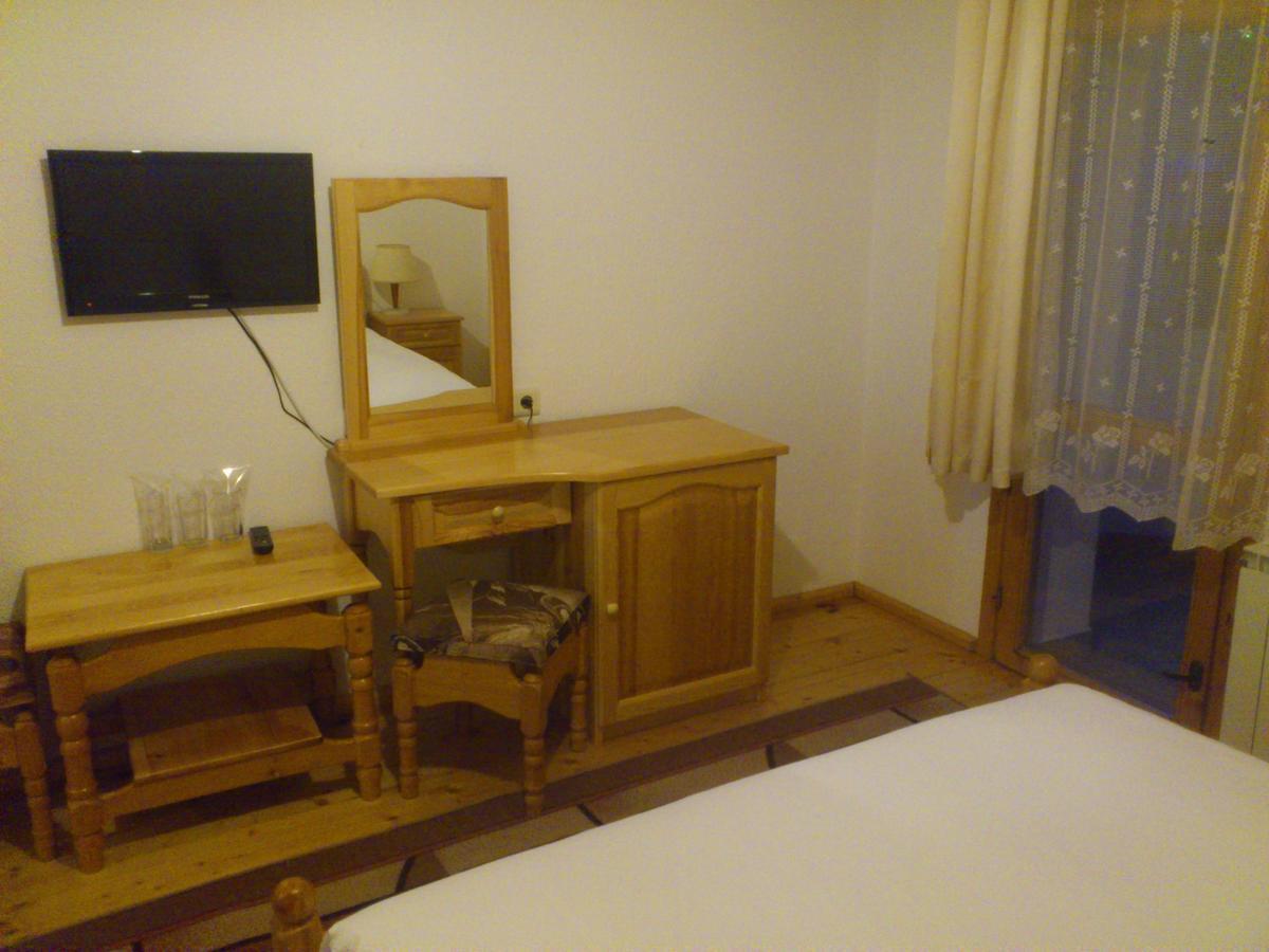 Yagodina Family Hotel Pokoj fotografie