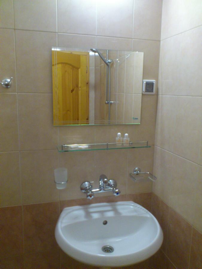Yagodina Family Hotel Pokoj fotografie