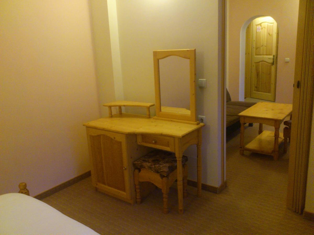 Yagodina Family Hotel Pokoj fotografie